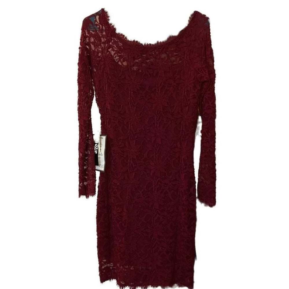 Jump Apparel Juniors Lace Scalloped Trim Semi-Formal Red Dress